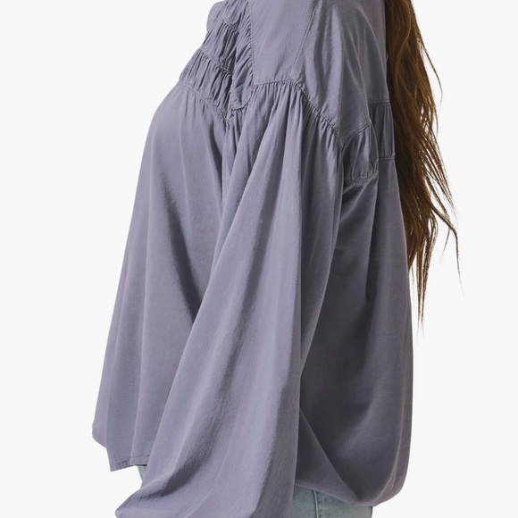 Splendid Collection Button-Up Ruffle Blouse R13A - Picture 3 of 5